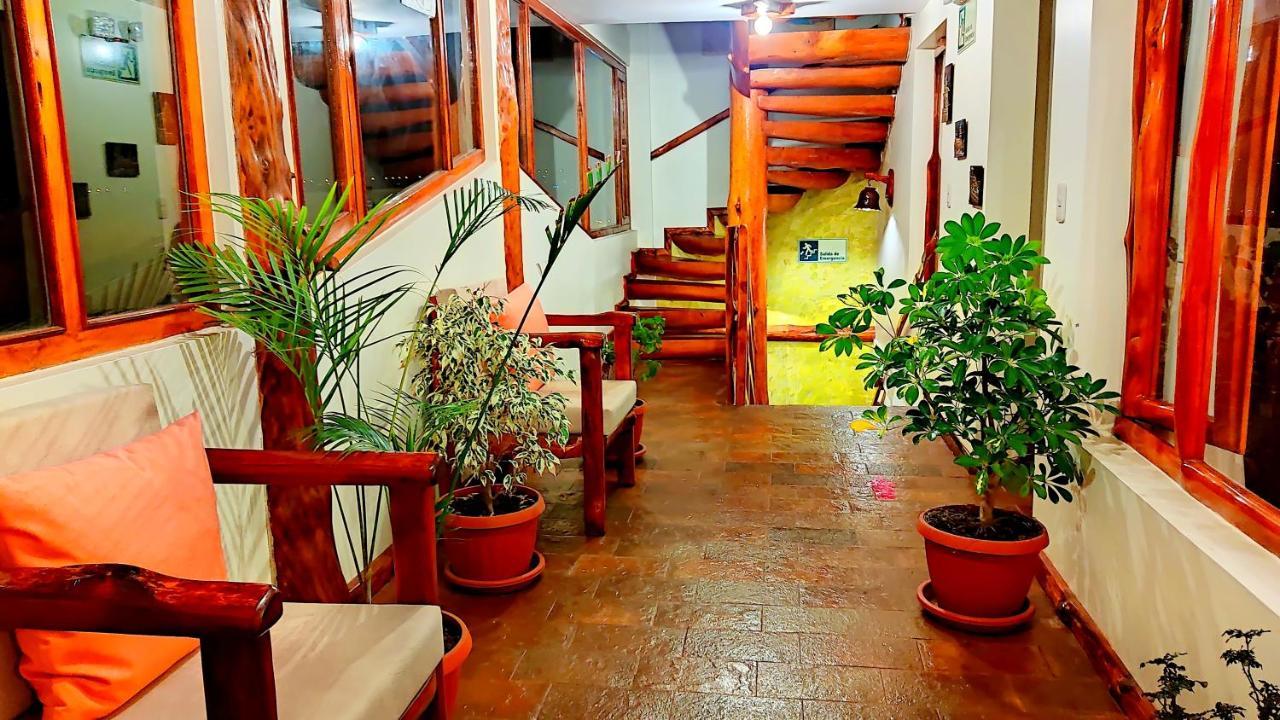 Hostal Huasicama Latacunga Exterior foto